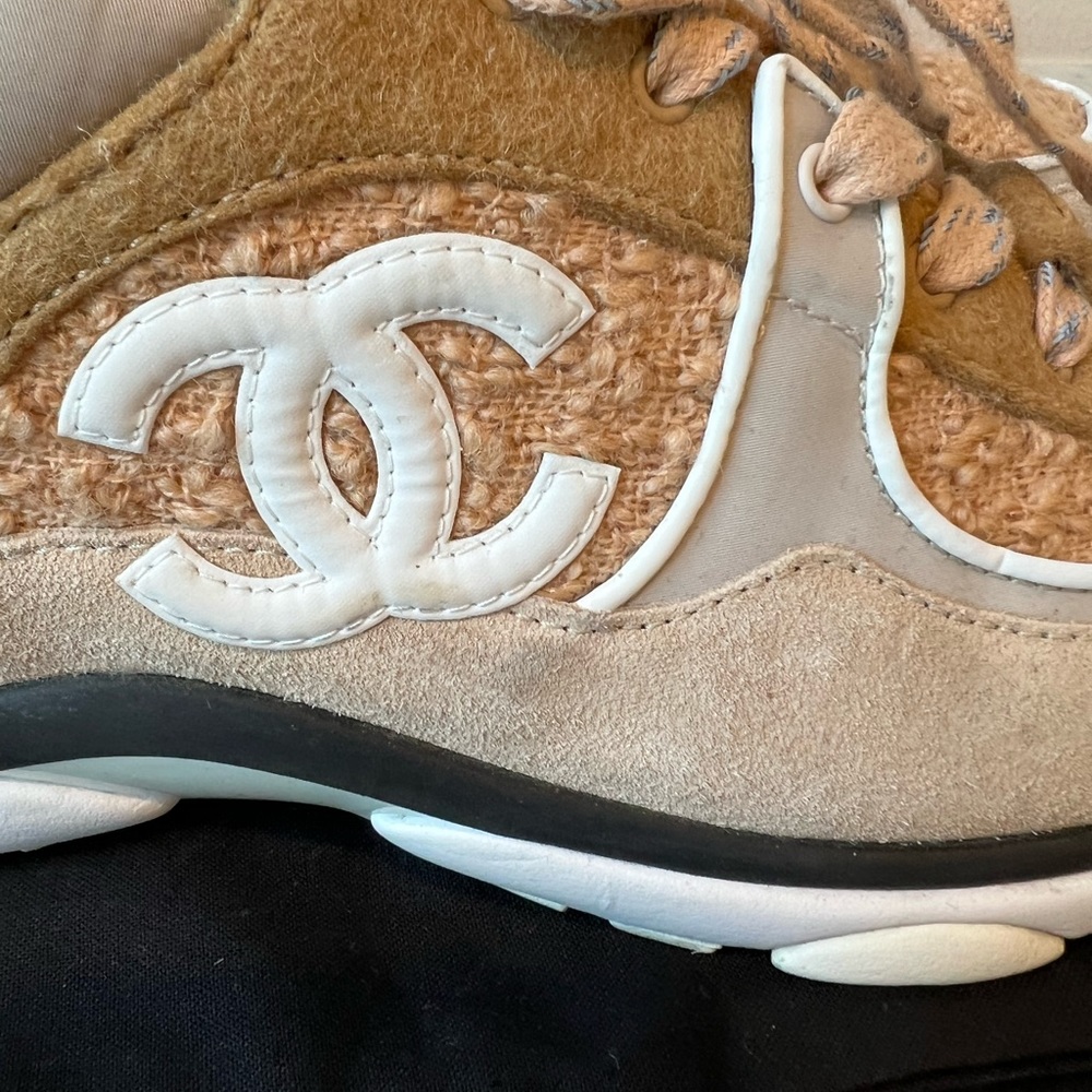 CHANEL Beige and White Sneakers - Picture 9 of 9